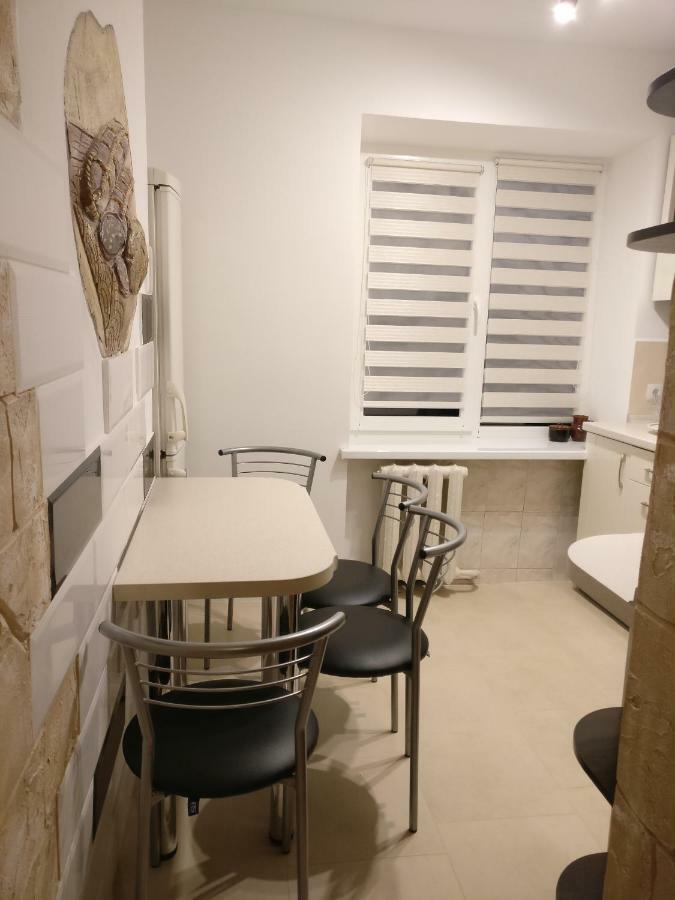 Very Nice Apartment In L'Viv Λβιβ Εξωτερικό φωτογραφία
